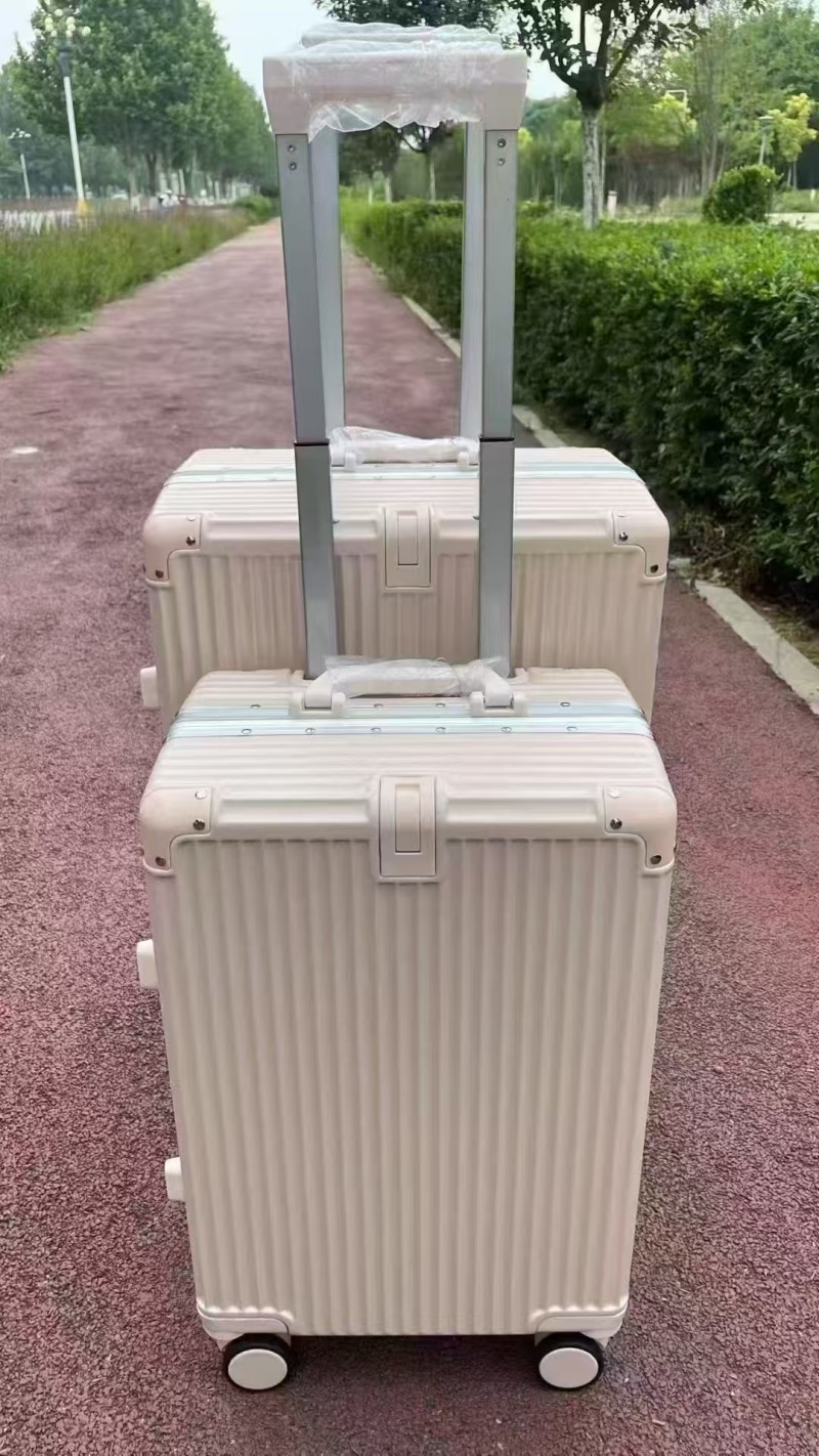 PC suitcase supplier Los Angeles
